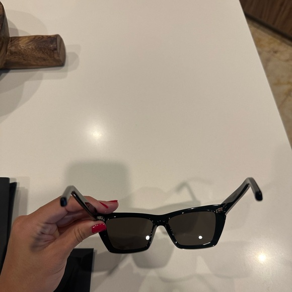 Saint Laurent Eyewear NEW - Picture 10 of 11